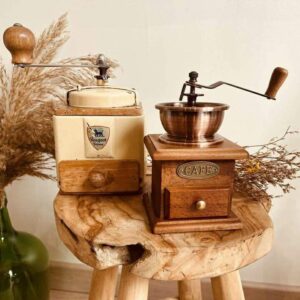 Moulin à café en bois