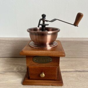 Moulin à café en bois